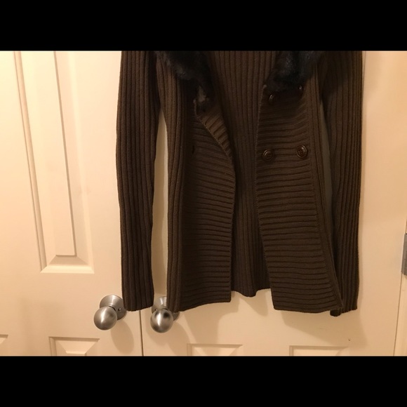 Wet Seal gently gently used Faux fur Sweater Size Small - Picture 10 of 11